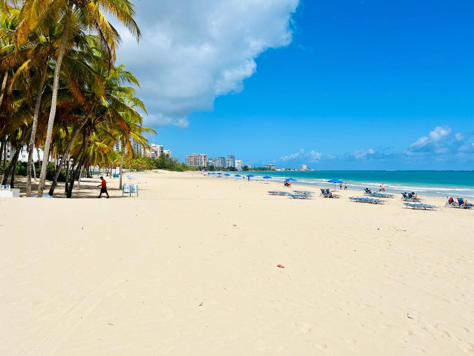 Ocean View Apt On Isla Verde In A 14Th Floor San Juan Luaran gambar