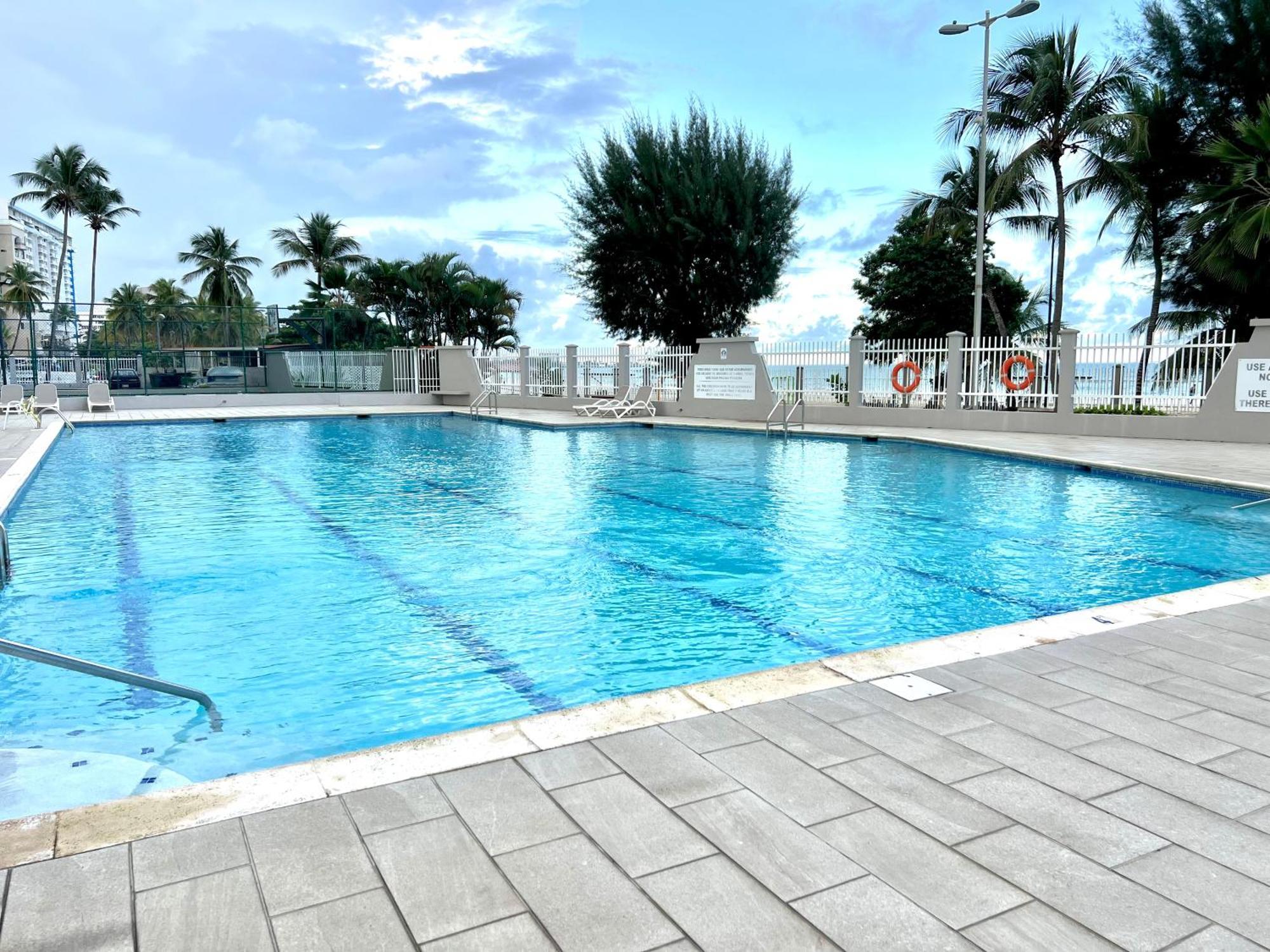 Ocean View Apt On Isla Verde In A 14Th Floor San Juan Luaran gambar