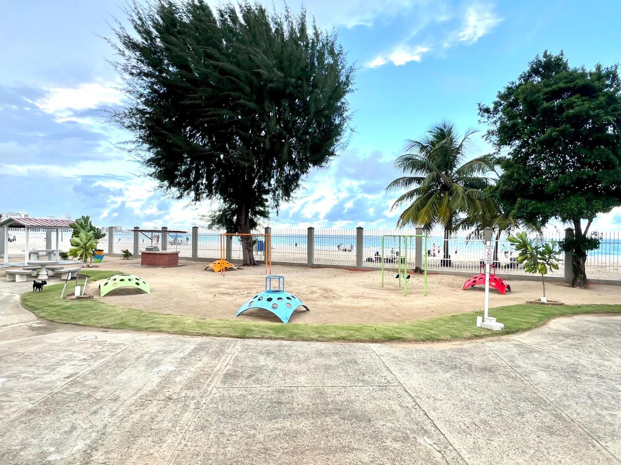 Ocean View Apt On Isla Verde In A 14Th Floor San Juan Luaran gambar